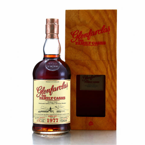 Glenfarclas 40 Years 1977 Family Casks Single Cask #7292, Scotland, ABV: 43%, 700ml